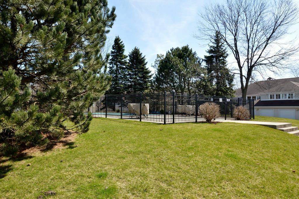 857 W Puetz Rd, Oak Creek, WI 53154 Condo for Rent in Oak Creek, WI