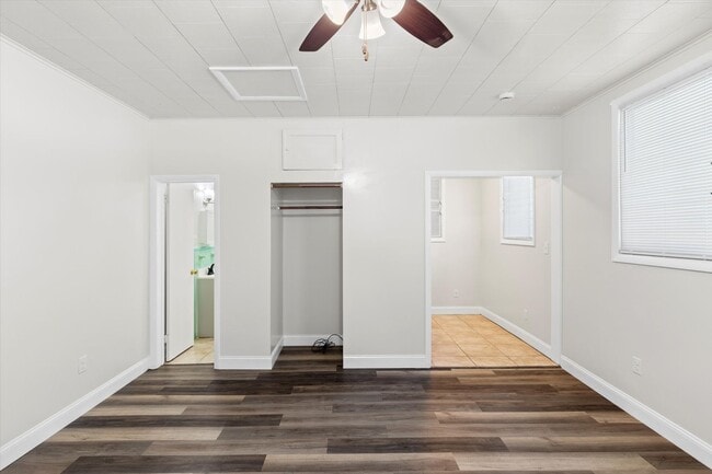 Building Photo - Newly Renovated Studio