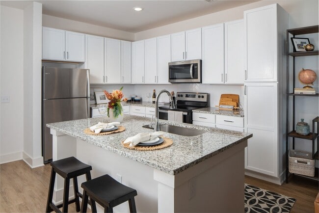 Photo - The Quincy Apartments