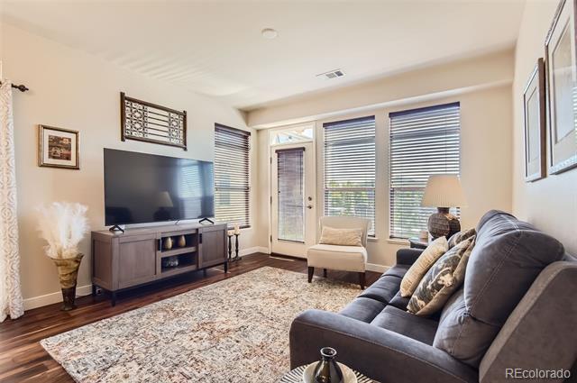 Building Photo - 10176 Park Meadows Dr
