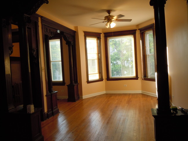 Office /Living room - 3421 W Adams St