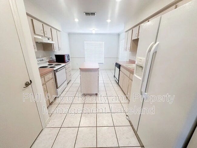 Foto del edificio - 5721 Manchester Dr W