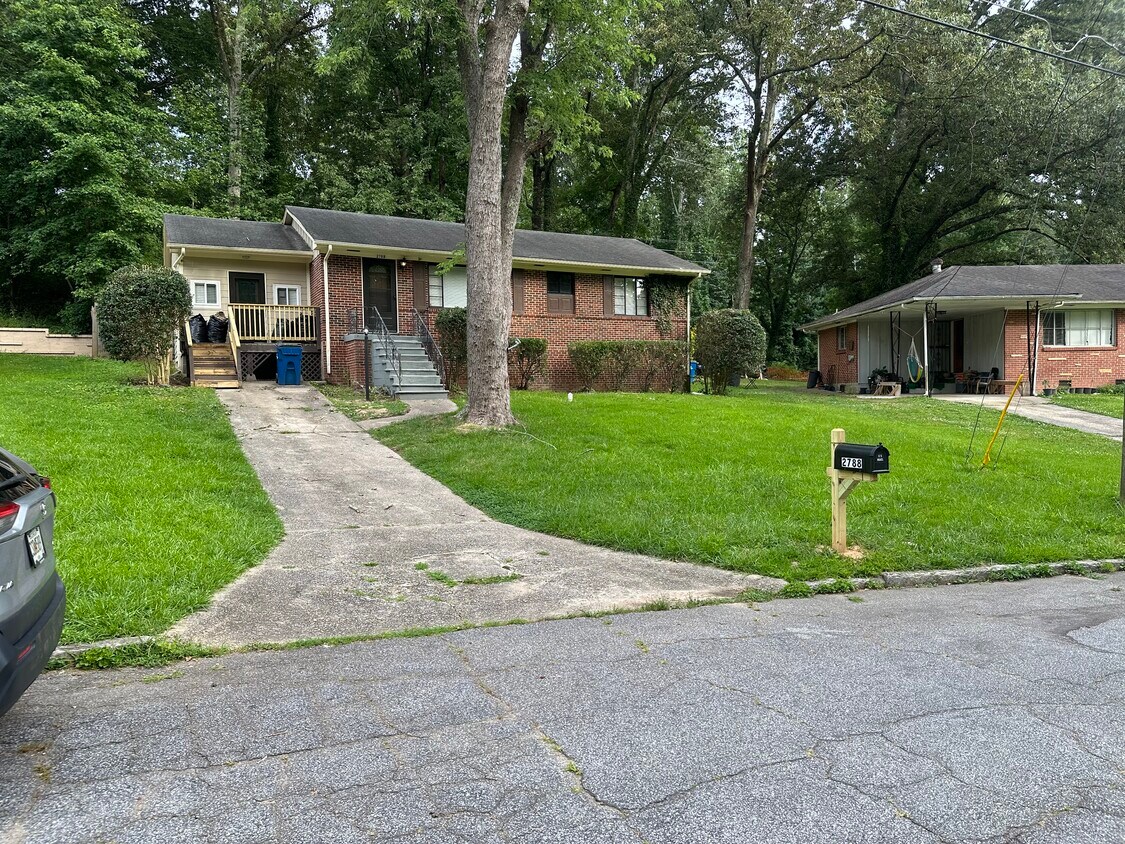 2788 Lancaster Dr, East Point, GA 30344 House Rental in East Point