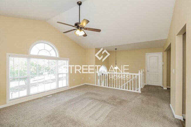 Foto del edificio - REDUCED PRICE!!! Full month rent free!