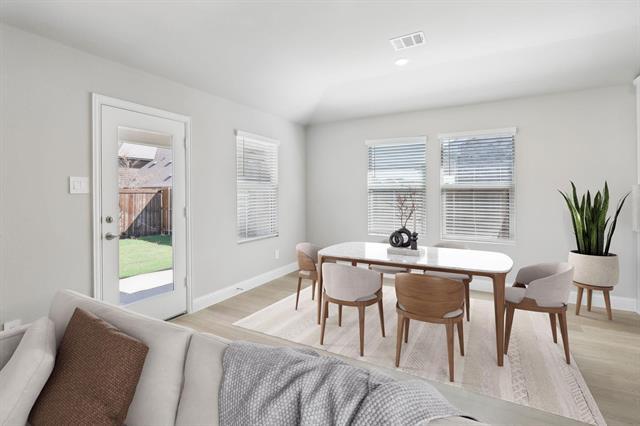 Foto del edificio - 518 Midnight Oak Dr