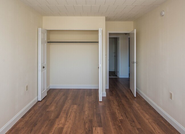 Foto del interior - Whitney Towers in the heart of the Hamden's Centerville Neighborhood