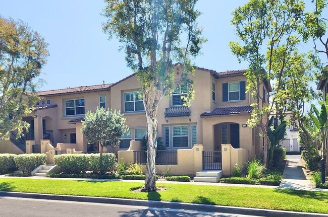 Photo - 112 Hedge Bloom House