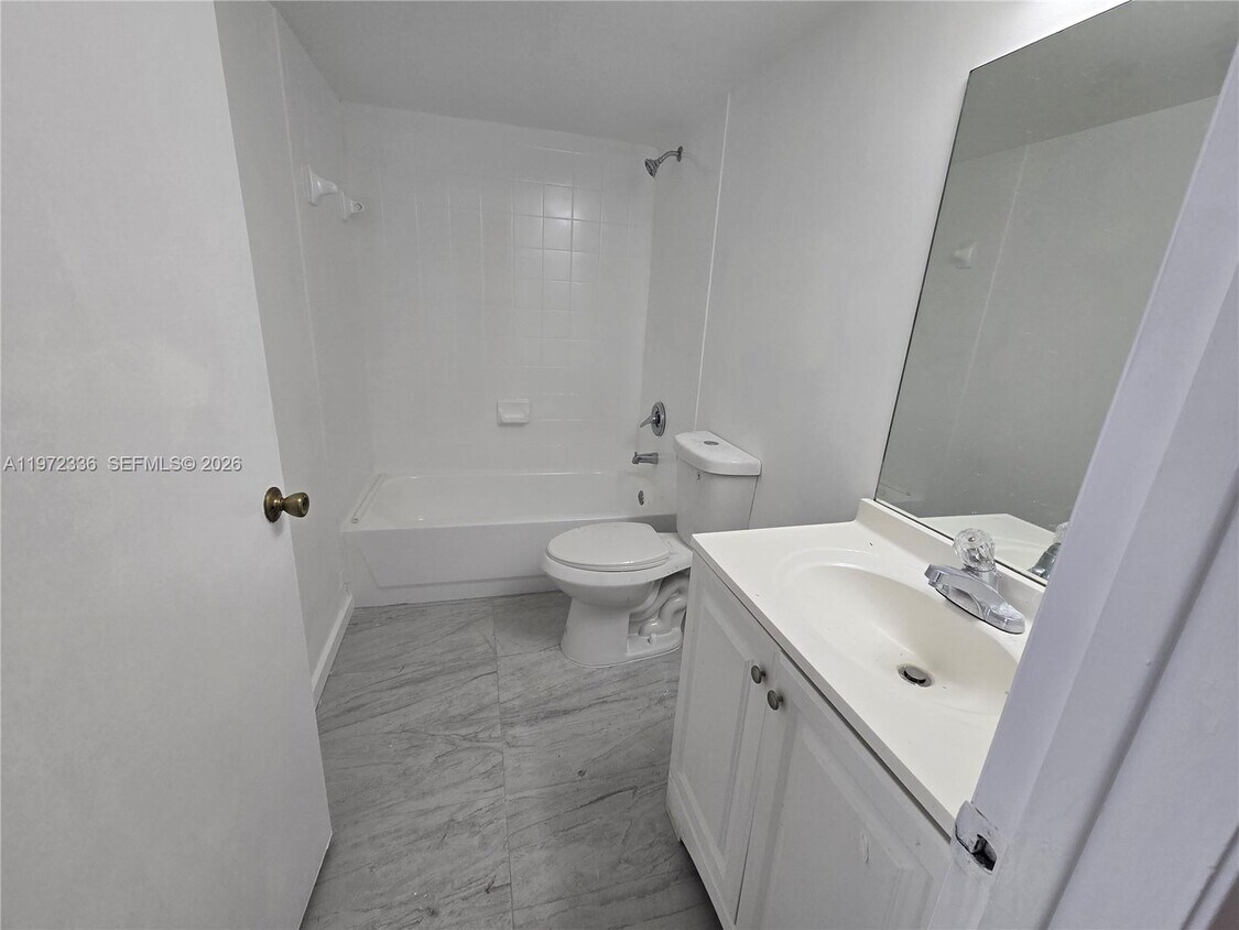 Foto del edificio - 1122 NW 125th Path