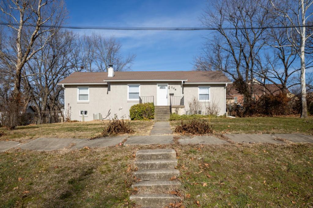 Primary Photo - 206 W Wimer St