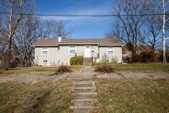 Building Photo - 206 W Wimer St