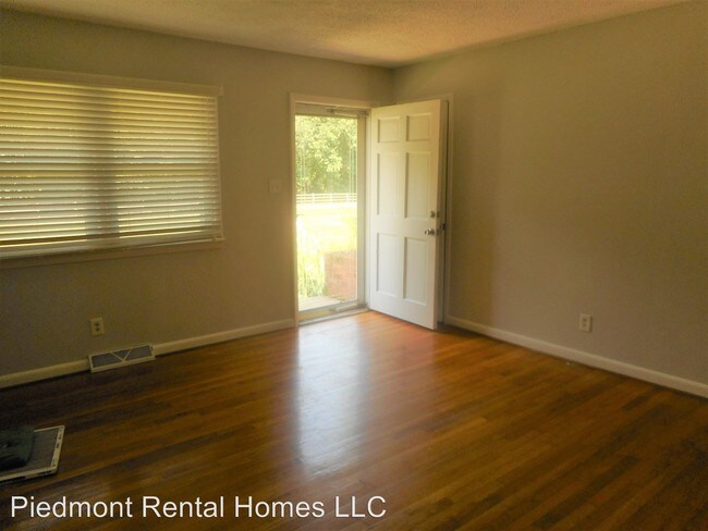 Building Photo - 3 br, 2 bath House - 3046 Pleasant Ridge Road