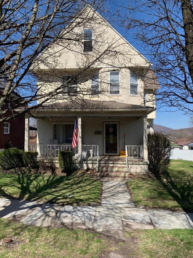 Primary Photo - 2311 Adams Ave