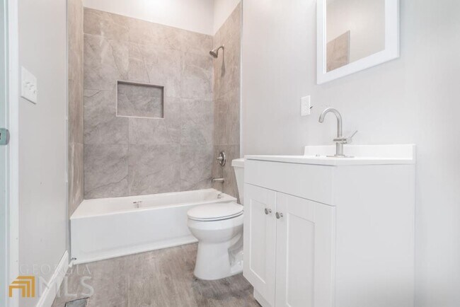 Building Photo - 3745 Feldwood Pl