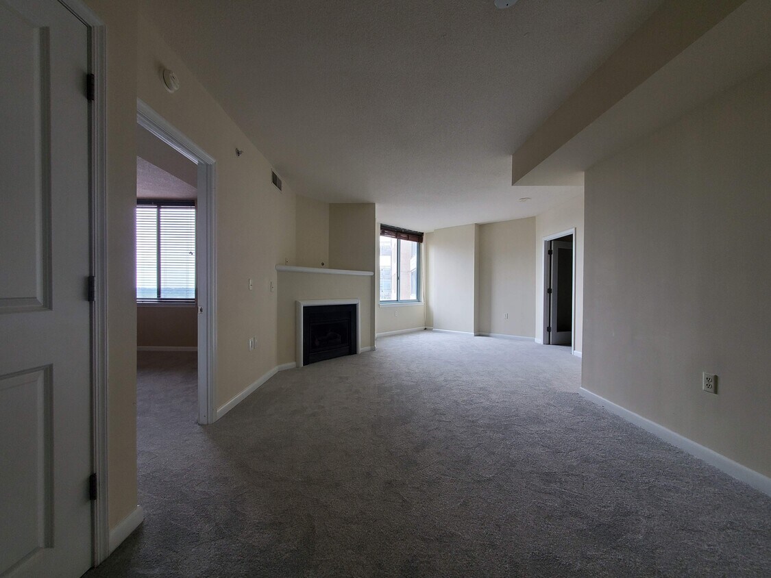 Dining Room into Living Room - 851 N Glebe Rd