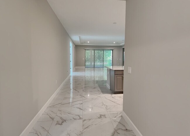 Foto del edificio - 3111 Agostino Terrace