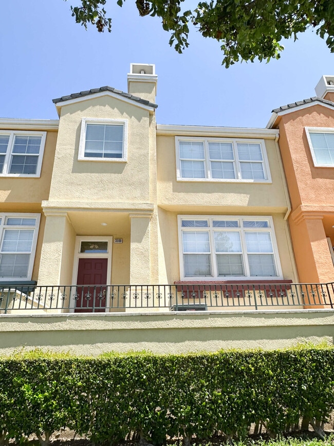 Photo - 3569 Langdon Common Townhome