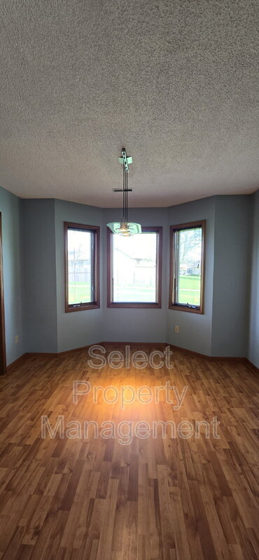 Foto del edificio - 606 Diamond Point Pl