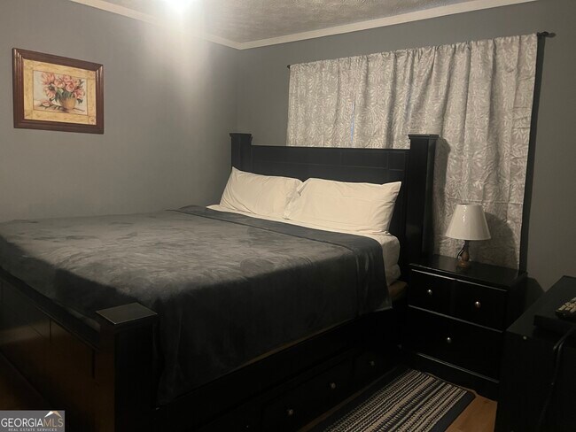 Foto del edificio - 7013 Fielder Rd