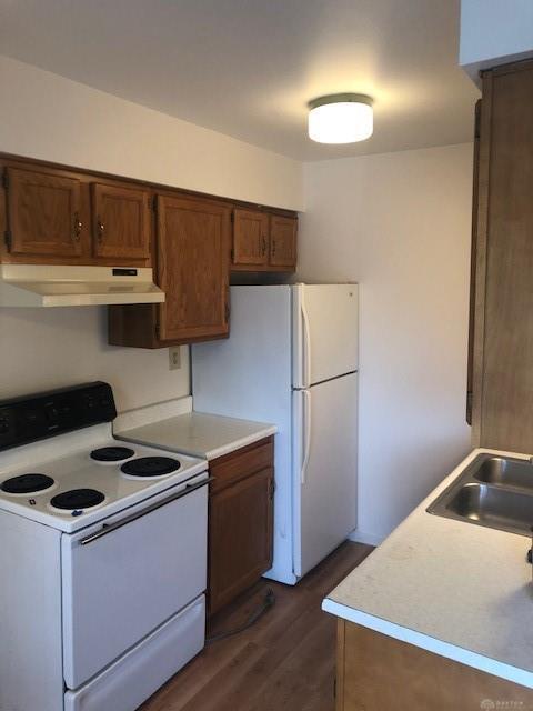 Building Photo - 1320 Imperial Ct