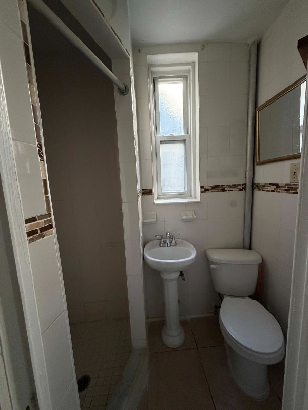 Building Photo - 52 Irving Ave