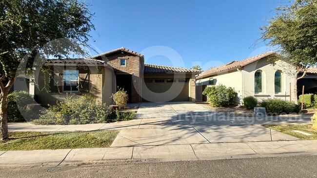 Foto del edificio - 9830 E Tahoe Ave