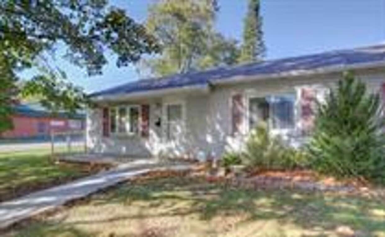 Foto principal - 822 W Hill St