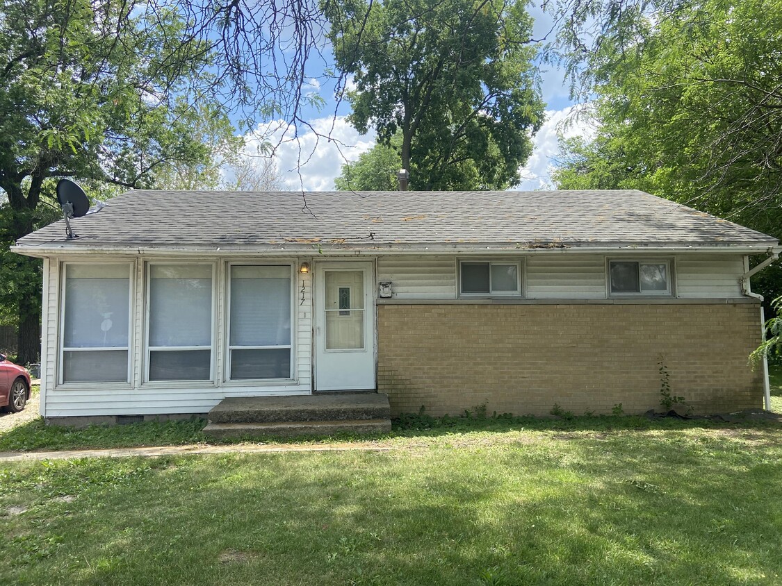 Foto principal - 1217 W Bradley Ave