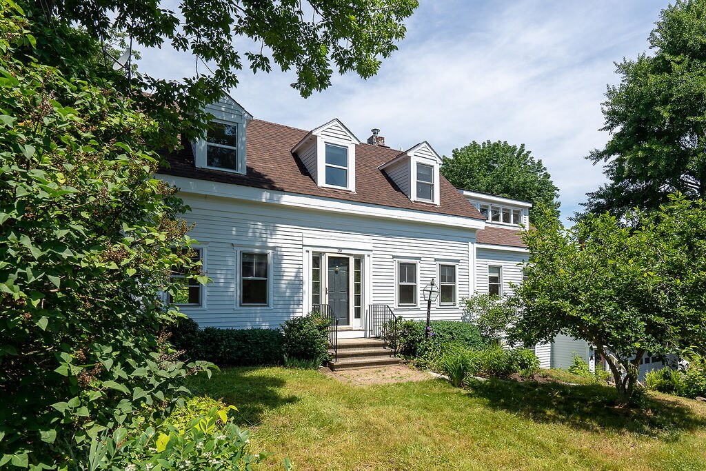 135 Pepperrell Rd, Kittery Point, ME 03905 House Rental in Kittery