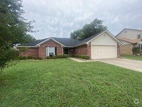 Building Photo - 8604 Timberlyn Way