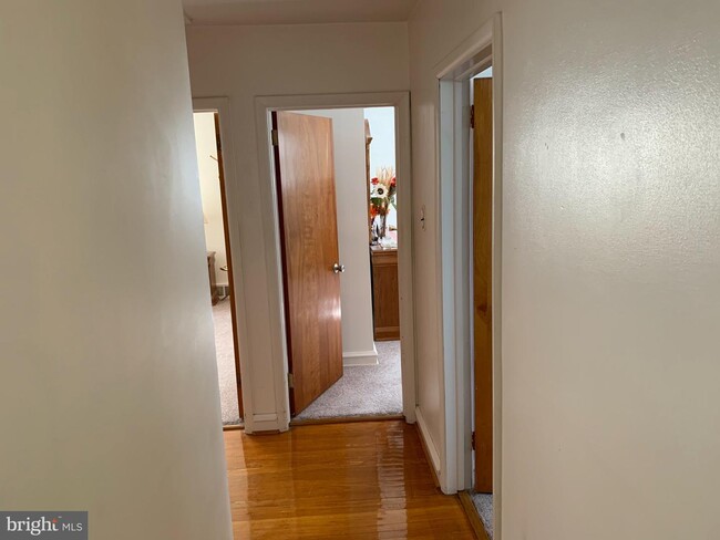 Foto del edificio - 2121 Springhouse Rd
