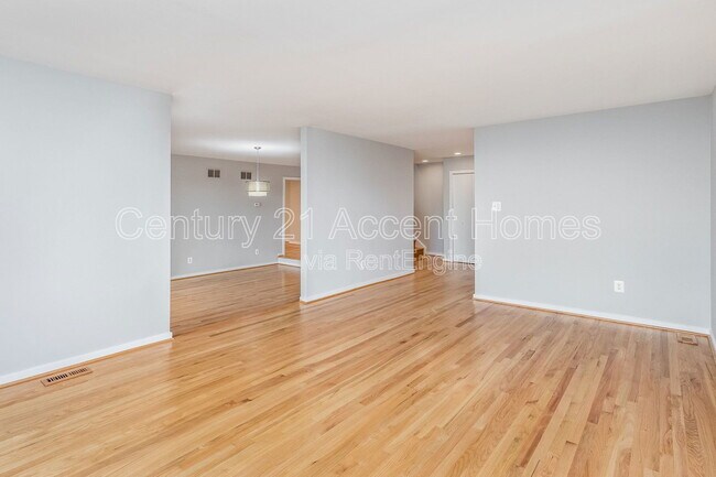 Foto del edificio - 7224 Vistas Ln