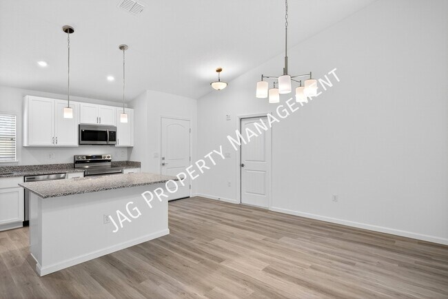 Foto del edificio - 728 Cornelia Ave SE