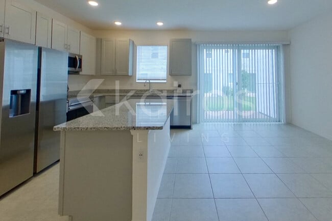 Building Photo - 34161 Rogallo Ln
