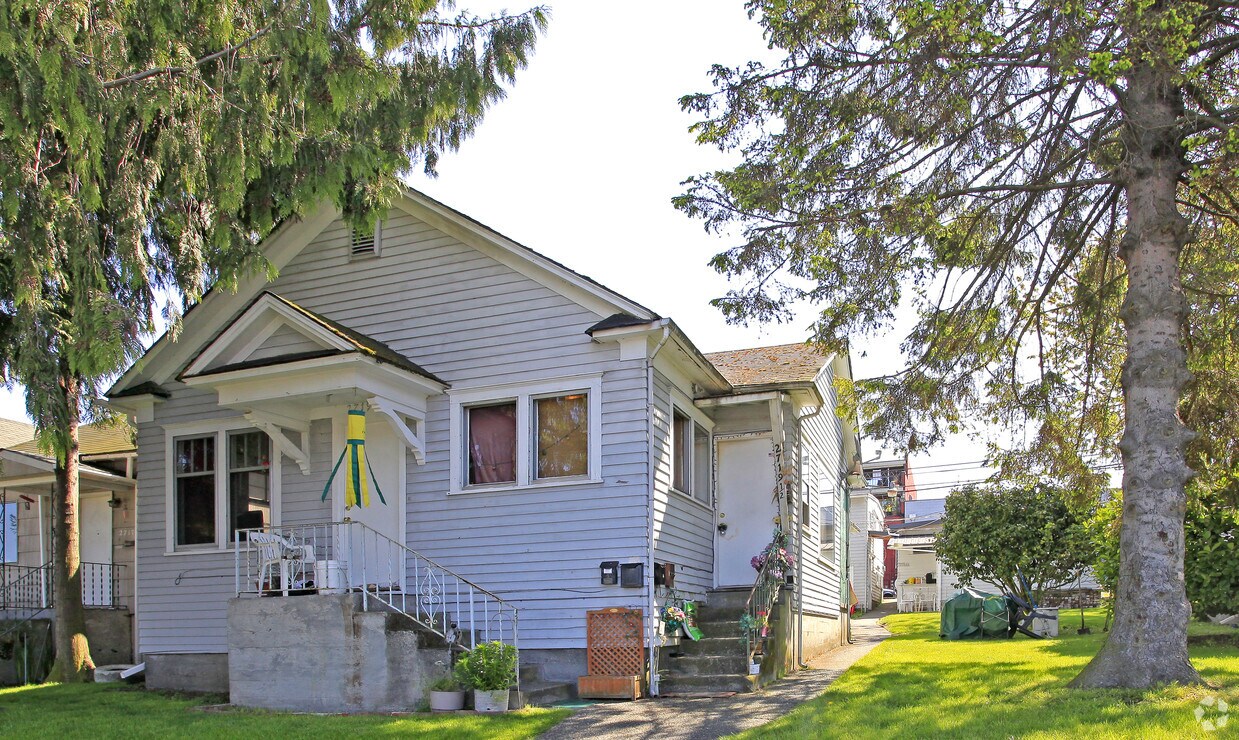 Primary Photo - 2719-2721 Grand Ave