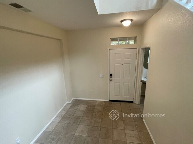 Building Photo - 31559 Crimson Dr