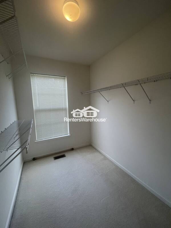 Foto del edificio - 5093 Cameo Terrace