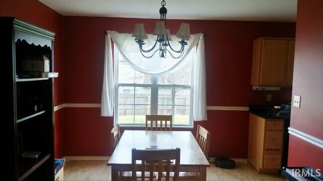 Foto del edificio - 3819 Claybridge Dr