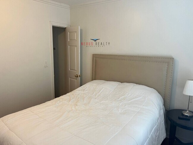 Foto del edificio - 22-46-46 43rd St