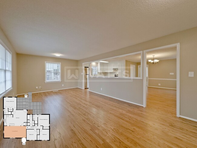 Building Photo - Great 4 Bedroom Split-Level Home in Heart of Hoover