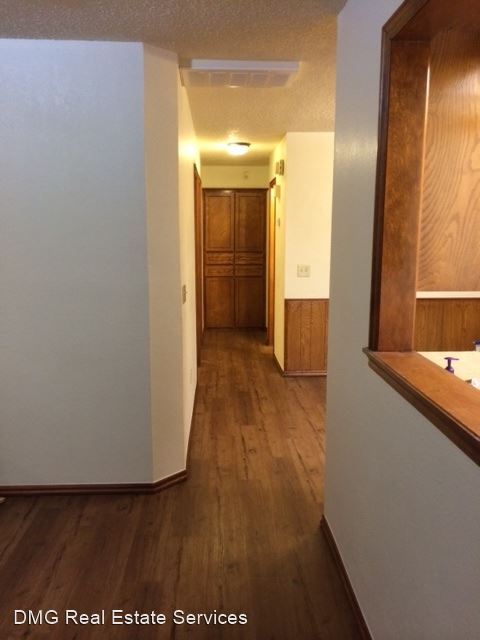 Foto del edificio - 3 br, 2 bath House - 2108 Meench Dr