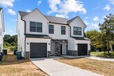 Foto principal - 814 Crown Point Dr