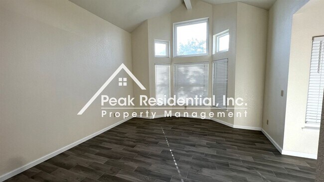 Building Photo - 3 br, 2 bath House - 1337 Muscat Cir