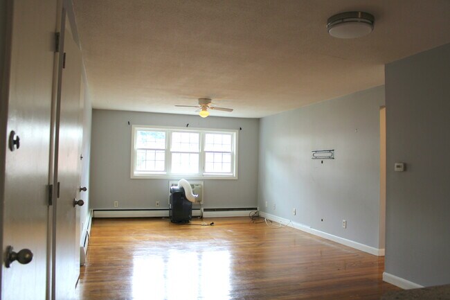 Building Photo - 31 Arlington Rd