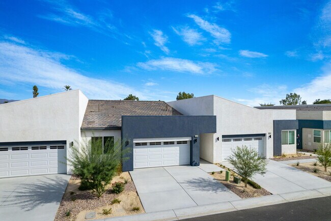 Building Photo - 49174 Cochran Dr