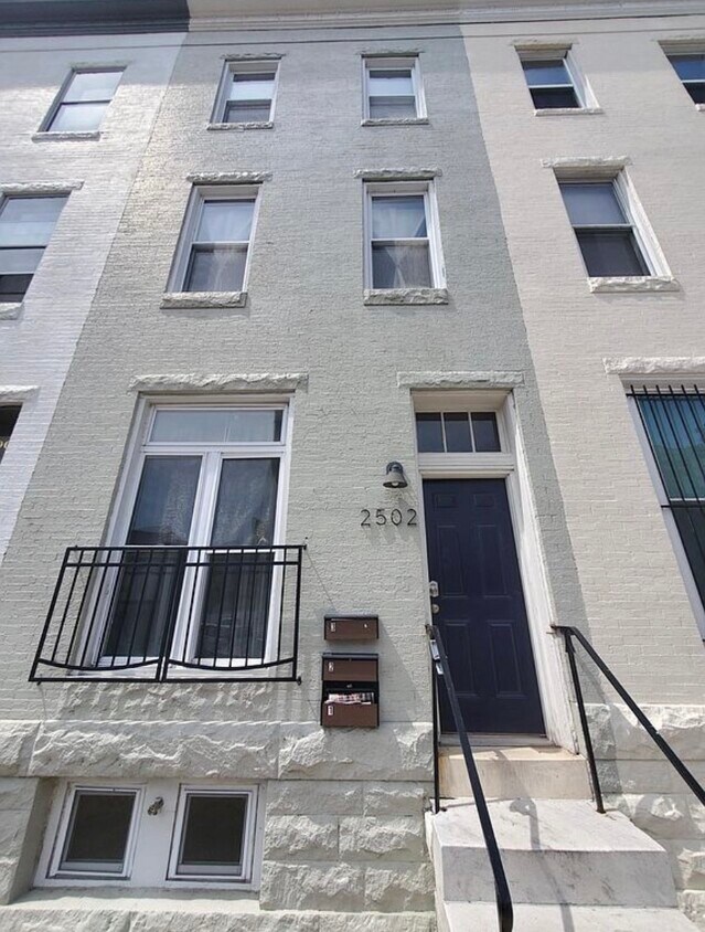 Primary Photo - 2502 N Calvert St