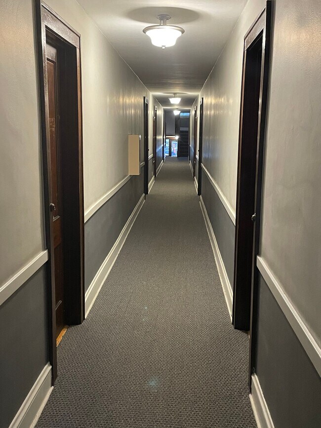 Foto del edificio - Ashland & Laurel Apartments