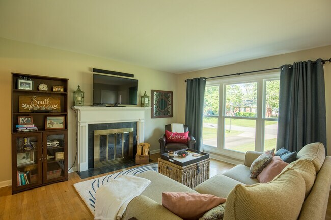 Foto del edificio - 4311 Kinloch Rd