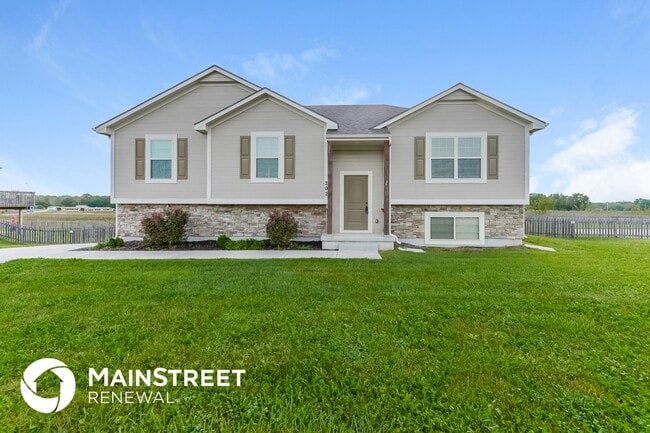 Building Photo - 202 Golfview Dr