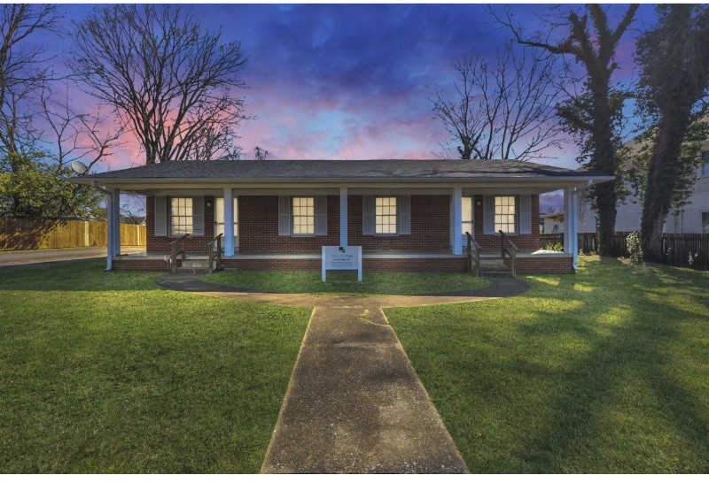 Foto principal - 123 S Sam Davis Ave