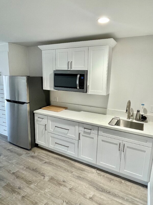 Foto principal - 17200 Newhope St